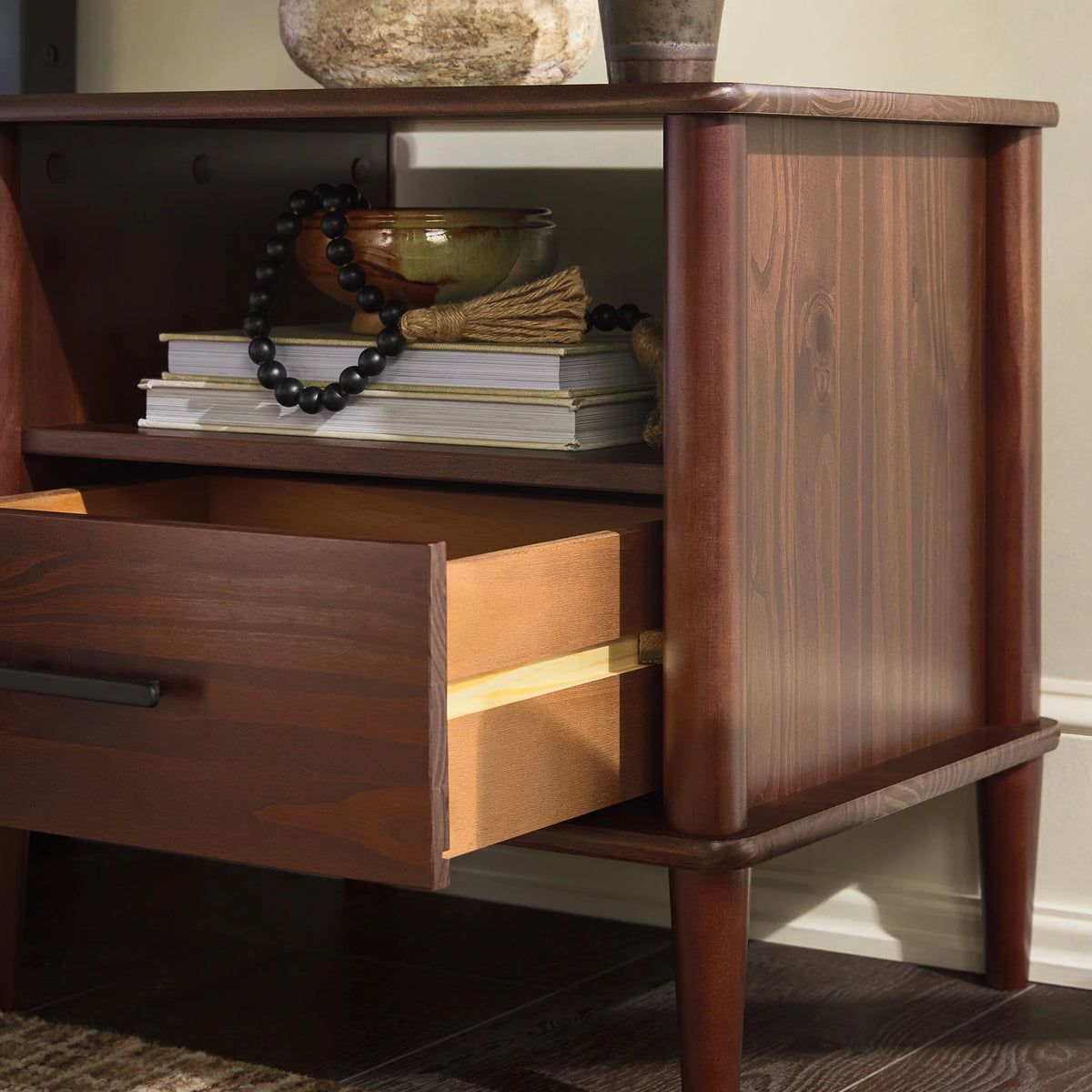 Walnut 1-Drawer Nightstand O3792