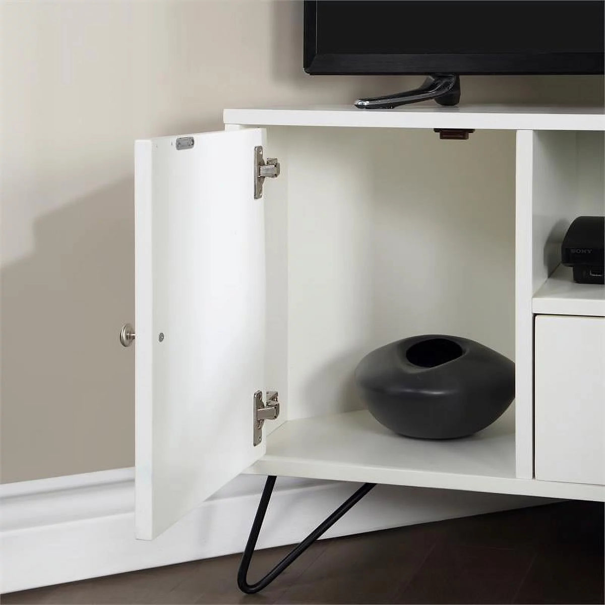 White Wood Corner TV Stand L9725