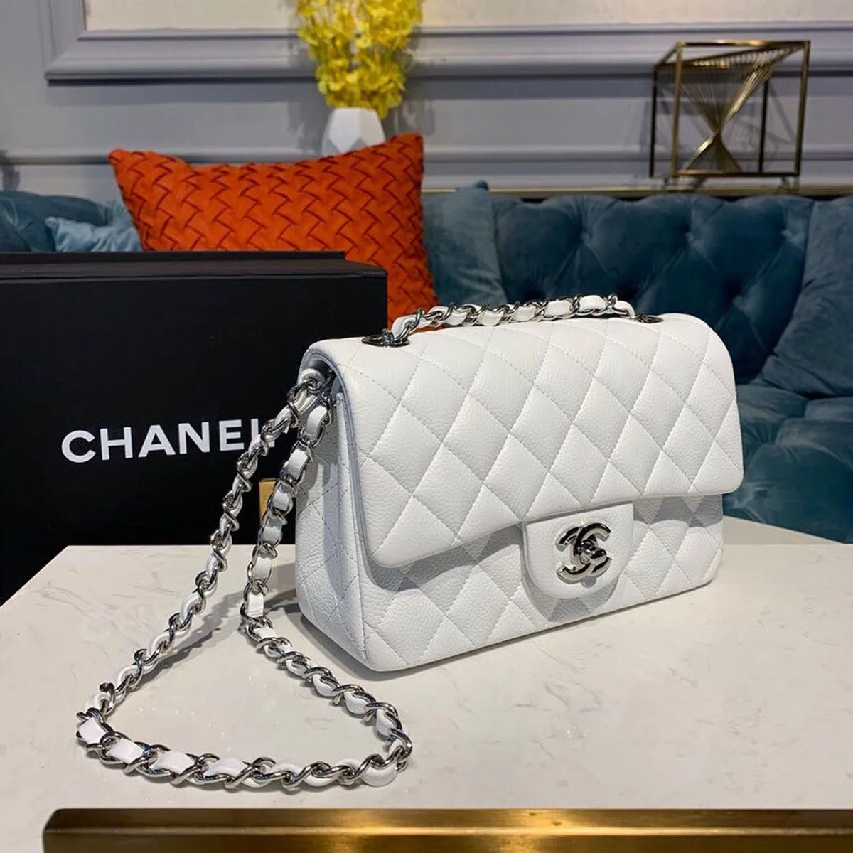 Small Classic Handbag Silver Hardware White Shoulder And Crossbody Bags O7452